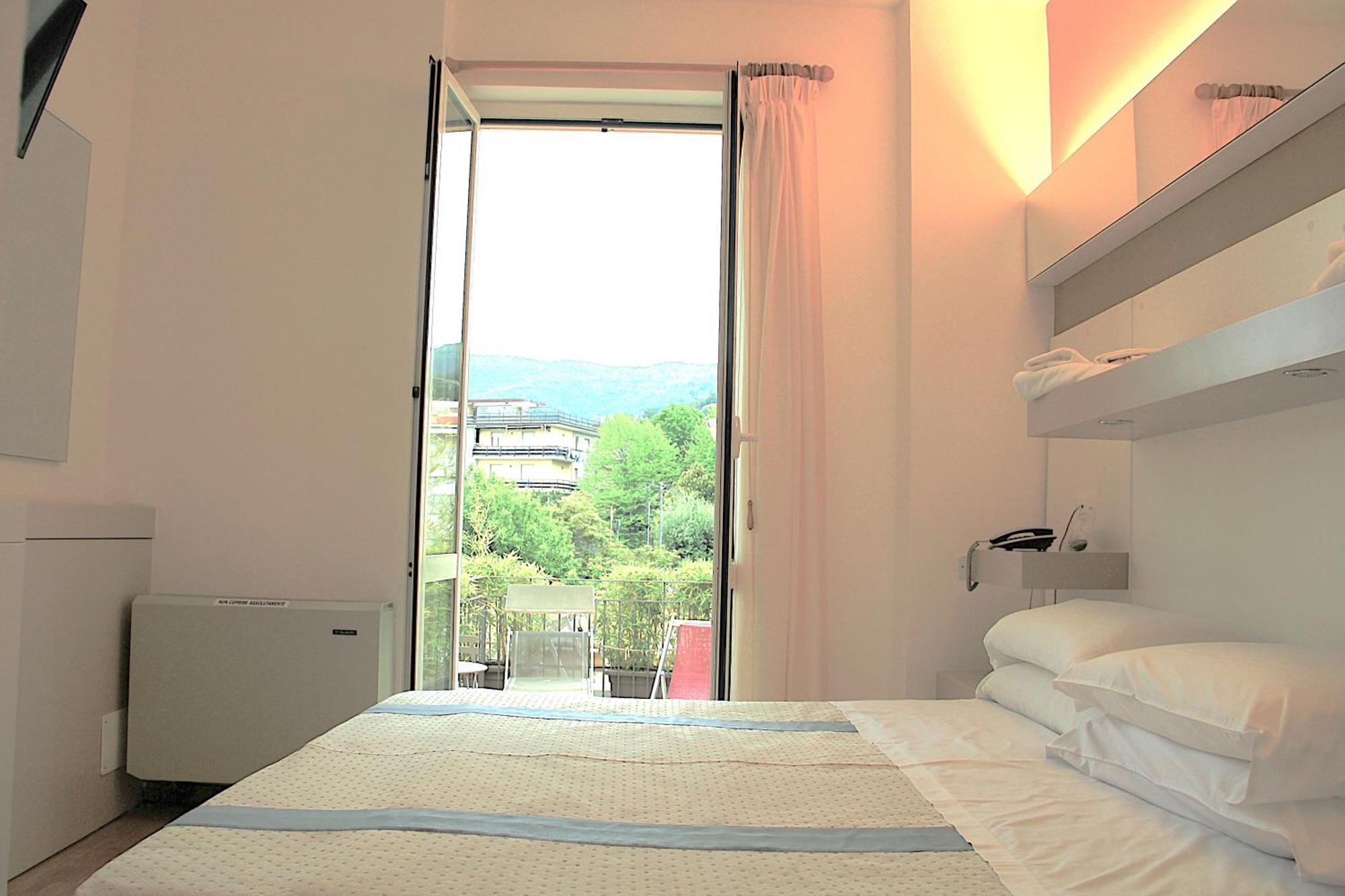 Hotel Melograno Spotorno Εξωτερικό φωτογραφία